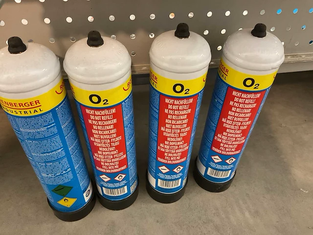 2 x sds-max boor; 4 flessen zuurstof - afbeelding 2 van  7