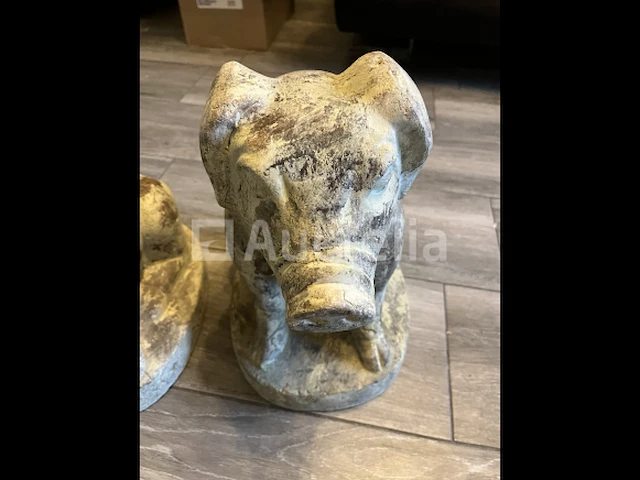2 x stenen beeldjes varkens ongeveer 40 cm hoog - afbeelding 3 van  5