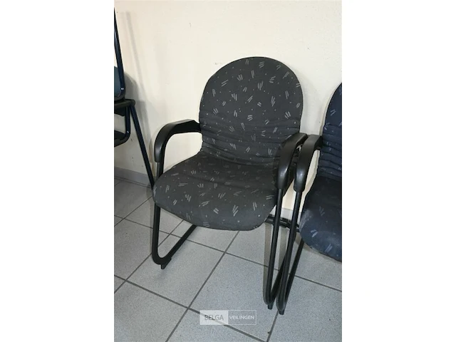 2 x stoel met armleuning - afbeelding 3 van  3