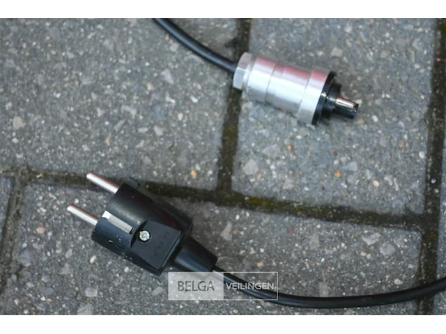 2 x teklite 6 amp batterijlader - afbeelding 5 van  5