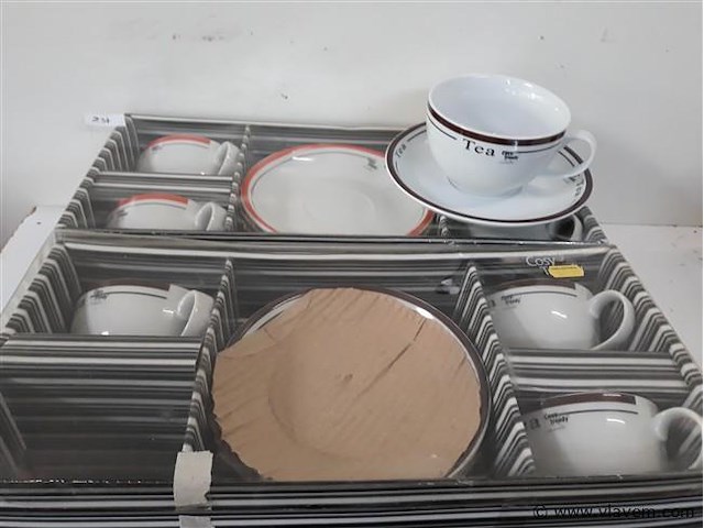 2 x theeset 4 kop + onderbord - afbeelding 2 van  2