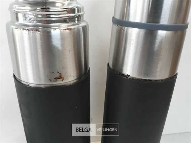 2 x thermos 750 ml met enkele roestplekken - afbeelding 3 van  3