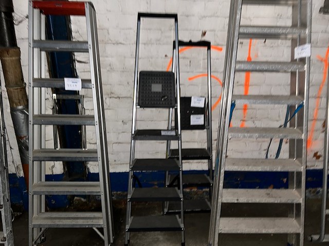 2 x trapladder - afbeelding 1 van  3