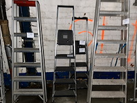 2 x trapladder - afbeelding 1 van  3