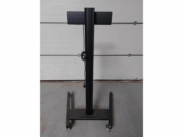 2 x vogel's professional tv standaard zwart tot 165 cm - afbeelding 1 van  8