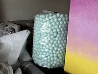 2 zakken met ballenbadballen - afbeelding 2 van  2