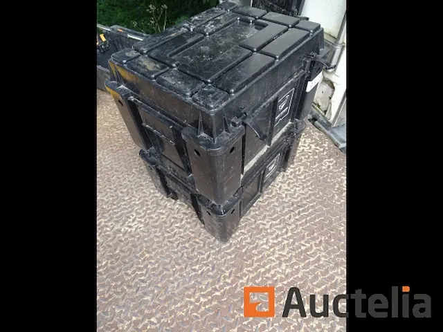 2 zwarte gereedschapskisten stapelbare hard plastic - afbeelding 3 van  3