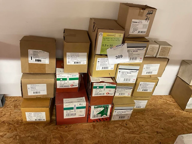 20 dozen houtbouten en houtschroeven - afbeelding 1 van  6