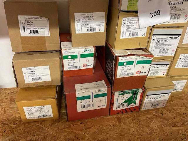 20 dozen houtbouten en houtschroeven - afbeelding 2 van  6