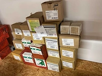 20 dozen houtbouten en houtschroeven - afbeelding 6 van  6