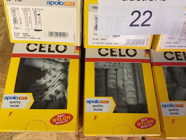 20 dozen pluggen - afbeelding 2 van  8