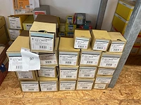 20 dozen spaanderplaatschroeven - afbeelding 1 van  6