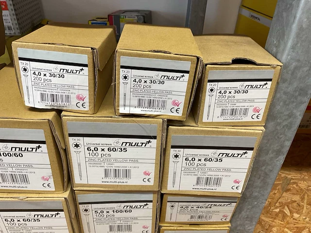 20 dozen spaanderplaatschroeven - afbeelding 3 van  6