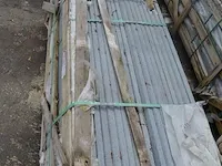 20 granieten platen gebrand en geborsteld met lijnen, 1 zijde afgewerkt grijs 220x45x3 (19,80m2) - afbeelding 5 van  7