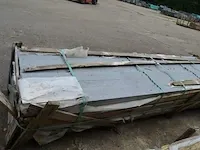 20 granieten platen gebrand en geborsteld met lijnen, 1 zijde afgewerkt grijs 220x45x3 (19,80m2) - afbeelding 6 van  7