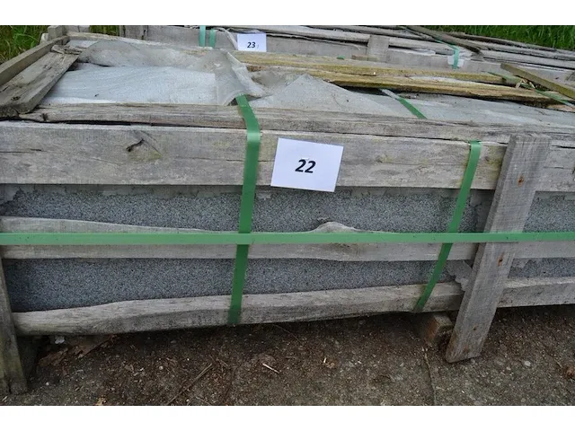 20 granieten platen gebrand en geborsteld met lijnen, 2 zijden afgewerkt grijs 220x30x3 (13,20m2) - afbeelding 5 van  8