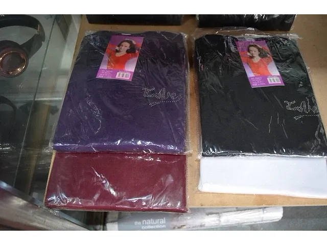 20 paar sportsokken maat 35/38, 8 thermo onderlijfjes voor dames maat l/xxxl - afbeelding 4 van  5