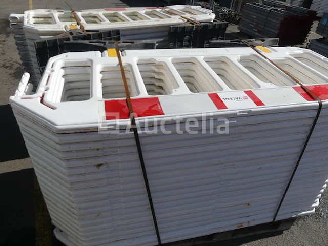 20 pvc bouwbarrières - afbeelding 6 van  9