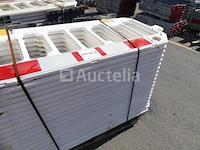 20 pvc bouwbarrières - afbeelding 1 van  9