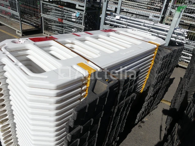 20 pvc bouwbarrières - afbeelding 3 van  9