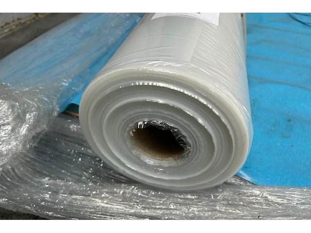 20 pvc pijpen, 1 rol pvc folie - afbeelding 2 van  5