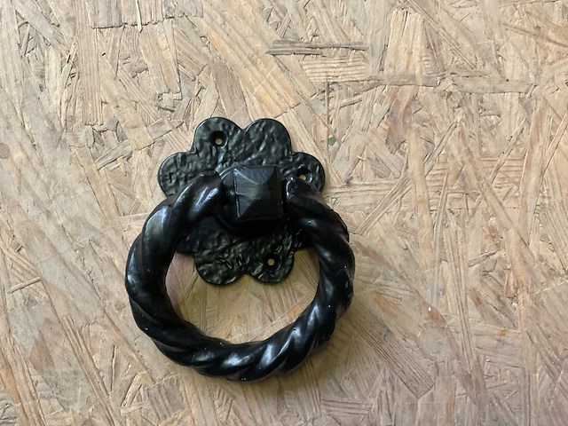 20 rustieke zwarte deurkloppers - afbeelding 3 van  4