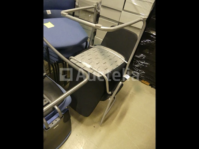 20 stoelen - afbeelding 2 van  7