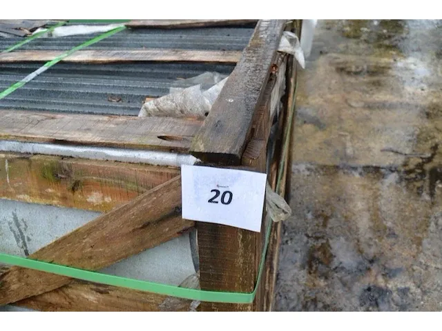 20 stuks grijs granieten platen voor tuinschermen en lage muurtjes gebrand en geborsteld met lijnen 1 zijde afgewerkt afm. 220x45x3 - afbeelding 2 van  6