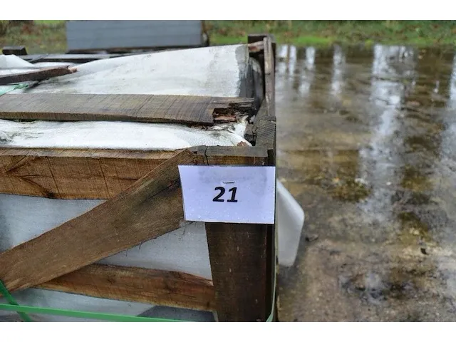 20 stuks grijs granieten platen voor tuinschermen en lage muurtjes gebrand en geborsteld met lijnen 1 zijde afgewerkt afm. 220x45x3 - afbeelding 2 van  6