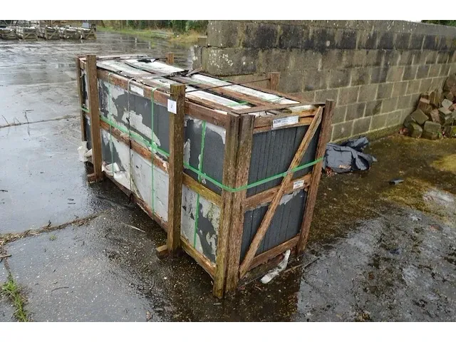 20 stuks grijs granieten platen voor tuinschermen en lage muurtjes gebrand en geborsteld met lijnen zijde afgewerkt afm. 220x90x3 - afbeelding 3 van  5