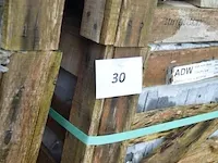 20 stuks grijs granieten platen voor tuinschermen en lage muurtjes gebrand en geborsteld met lijnen 2 zijden afgewerkt afm. 220x30x3 - afbeelding 2 van  5