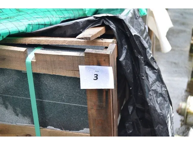 20 stuks grijs granieten platen voor tuinschermen en lage muurtjes gebrand en geborsteld met lijnen 2 zijde afgewerkt afm. 220x90x3 - afbeelding 2 van  5