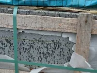 20 stuks grijs granieten platen voor tuinschermen en lage muurtjes gebrand en geborsteld met lijnen 2 zijden afgewerkt afm. 220x60x3 - afbeelding 3 van  5