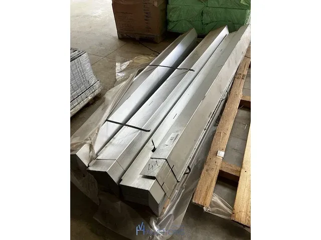 200 metalen randbekistingen - afbeelding 1 van  3