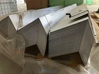 200 metalen randbekistingen - afbeelding 2 van  3