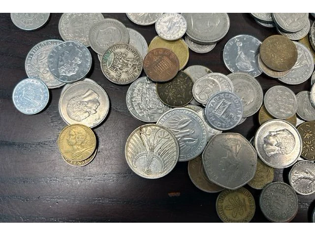 200 munten - afbeelding 5 van  5