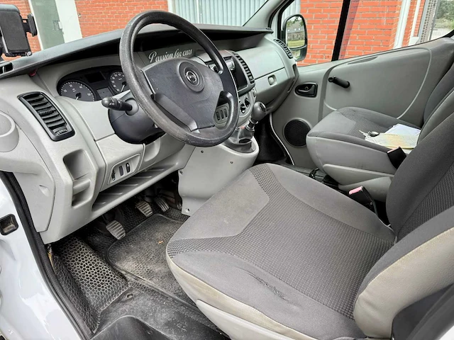 200 opel vivaro personenauto - afbeelding 2 van  22