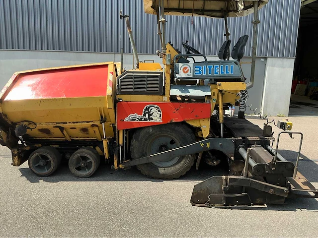 2000 bitelli bb632 asfalteermachine - afbeelding 12 van  36