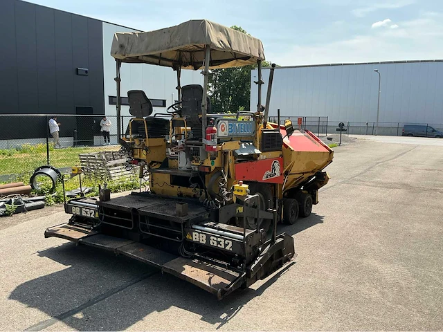 2000 bitelli bb632 asfalteermachine - afbeelding 32 van  36