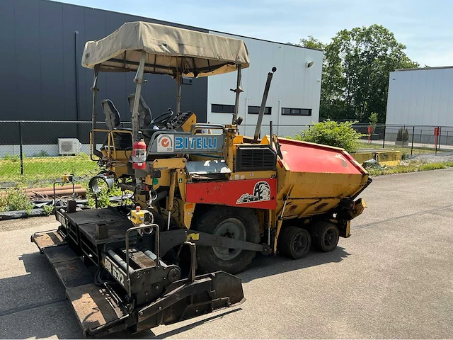 2000 bitelli bb632 asfalteermachine - afbeelding 33 van  36