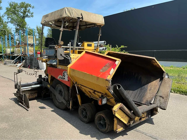 2000 bitelli bb632 asfalteermachine - afbeelding 34 van  36