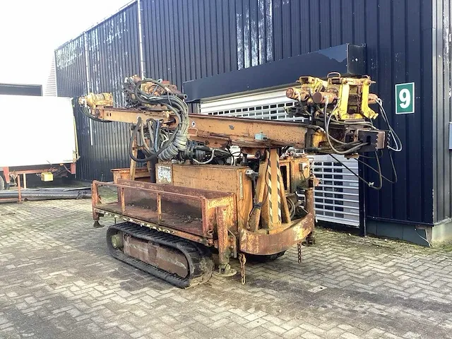 2000 bonne esperance sa be 3050 verticale boorinstallatie - afbeelding 1 van  16