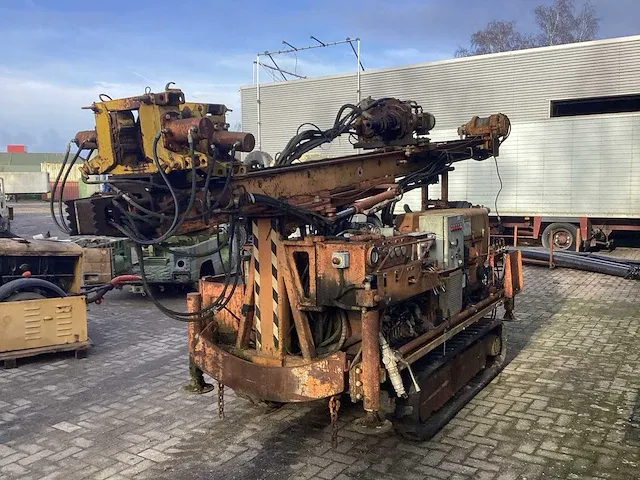 2000 bonne esperance sa be 3050 verticale boorinstallatie - afbeelding 11 van  16