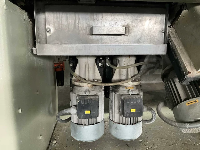 2000 bottero 108f glassnijmachine - afbeelding 11 van  21