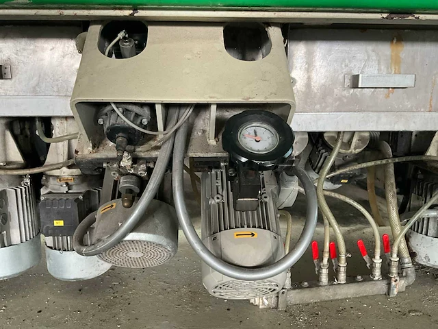 2000 bottero 108f glassnijmachine - afbeelding 12 van  21