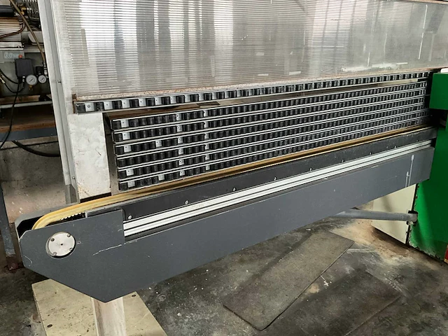 2000 bottero 108f glassnijmachine - afbeelding 14 van  21