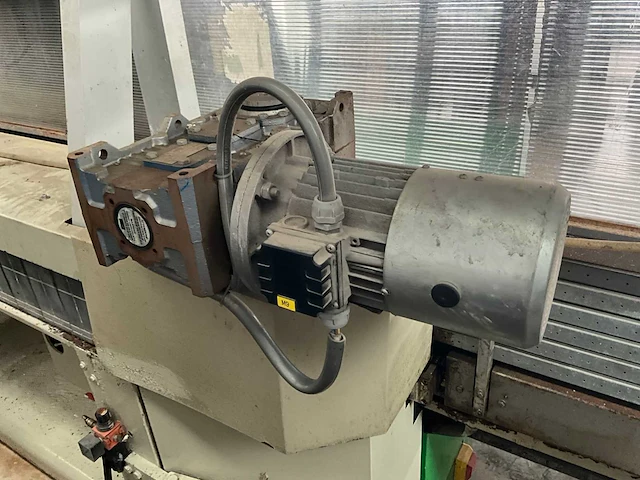 2000 bottero 108f glassnijmachine - afbeelding 15 van  21
