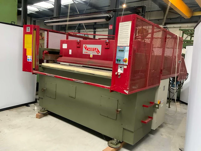2000 chiesa ttm open s150t cnc knip- en persmachine - afbeelding 1 van  7