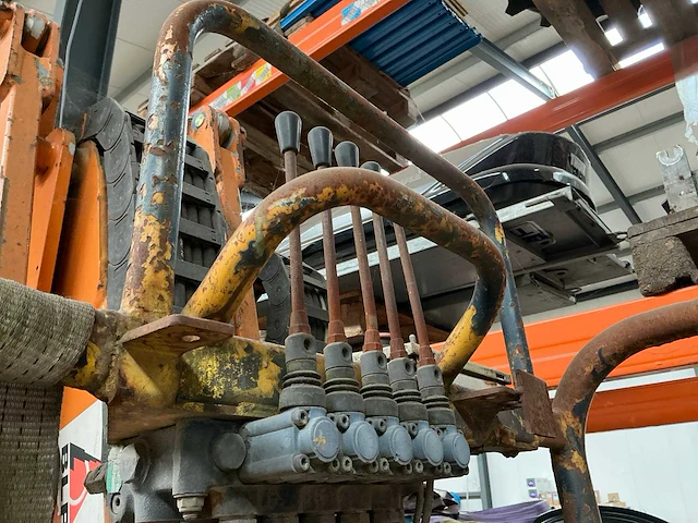 2000 grove toucan 1100 a hoogwerker - afbeelding 7 van  15