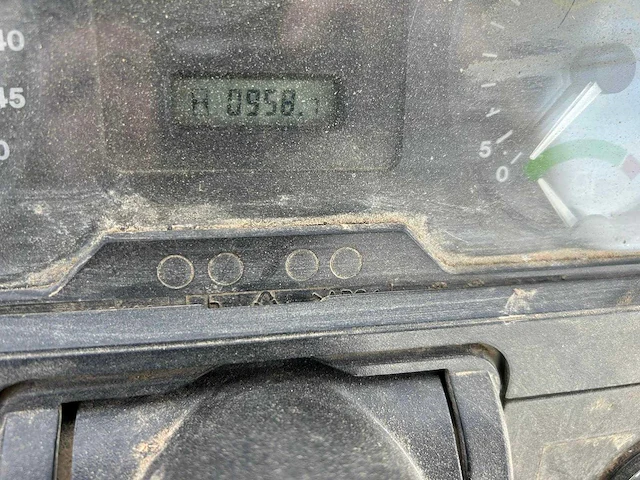 2000 john deere 6210 tractor met gaas voorlader - afbeelding 4 van  12